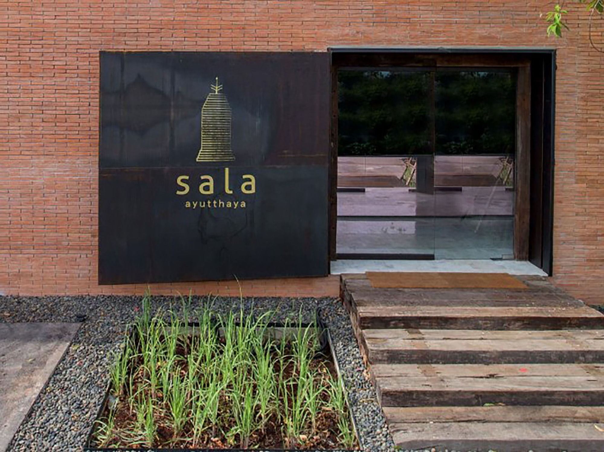 Sala Ayutthaya Hotel Exterior photo